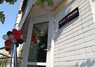 Магазин медичного одягу WHITE STUDIO