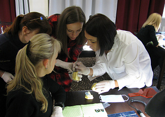 Майстер-клас з виконання "невидимих" реставрацій в місті Харків